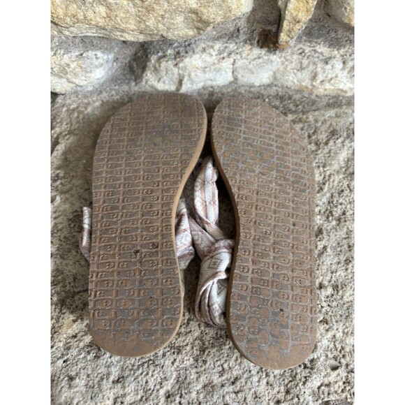 Lot of 3 SANUK Beige Aztec, SANUK Faux Suede, MINNETONKA Faux Suede Fringe Sz 7 - Picture 9 of 14